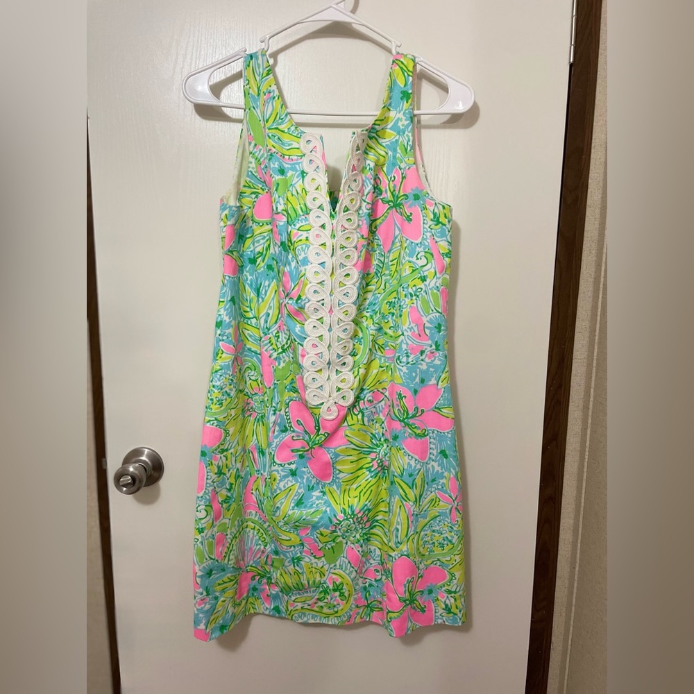 Lilly Pulitzer coconut jungle pink lace trim shift dress